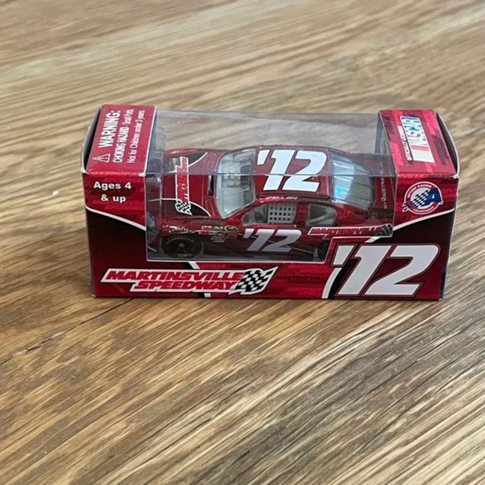 Lionel‎ NASCAR Collectibles 1:64 Scale 12 Martinsville Speedway 2012 Limited Ed